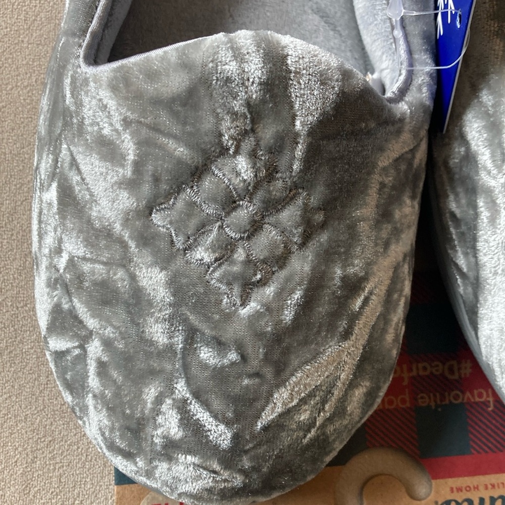 Dearfoams Slippers NWT - Picture 3 of 10